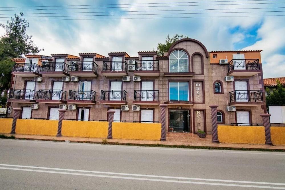 Hotel Aura Laganász Kültér fotó