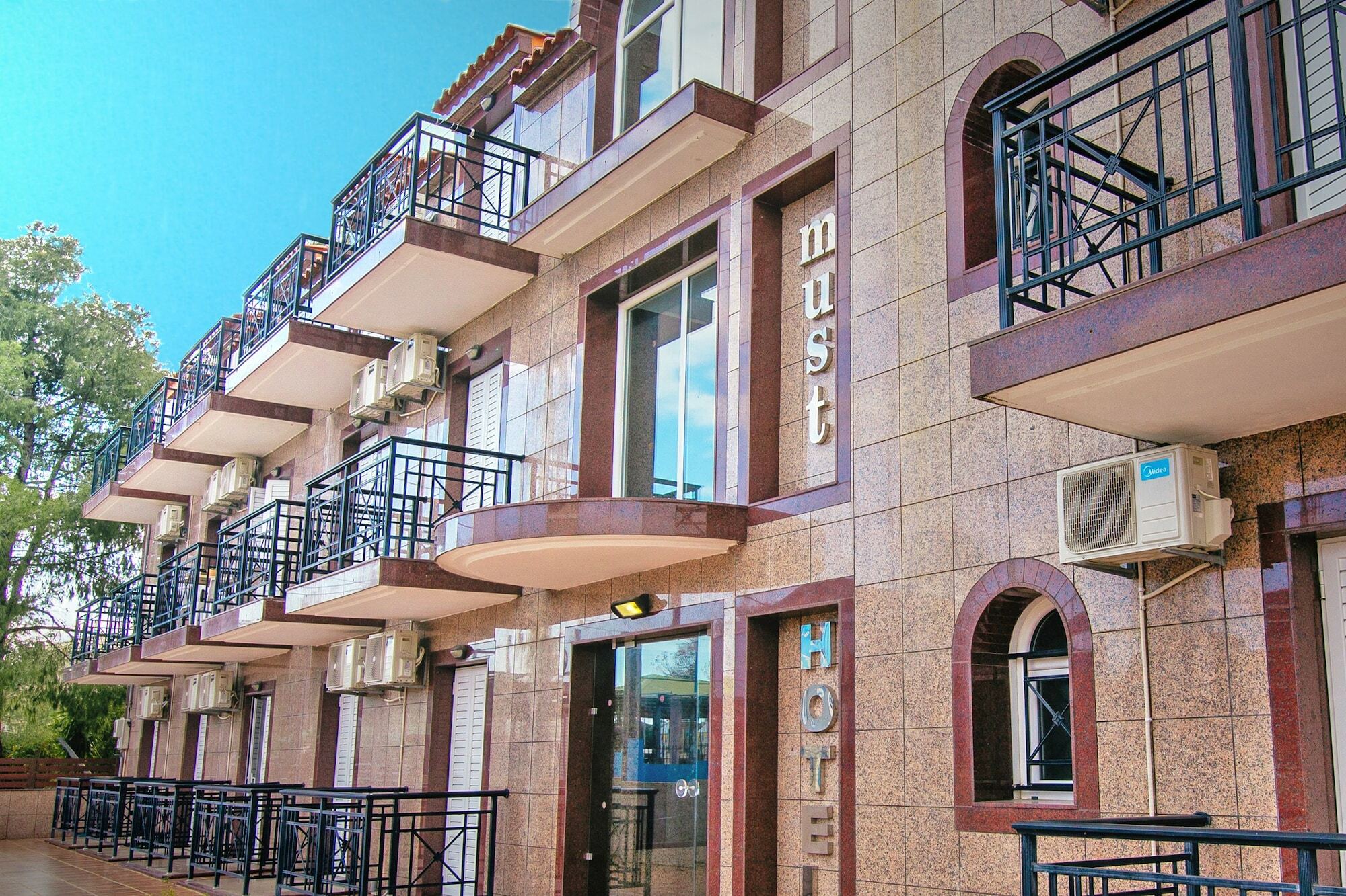 Hotel Aura Laganász Kültér fotó